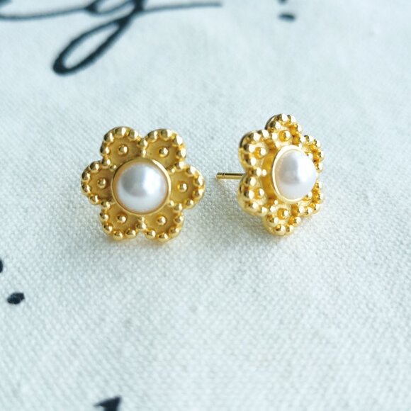Julie Vos Stud Earrings - Colette - Pearl Gold - Picture 1 of 5
